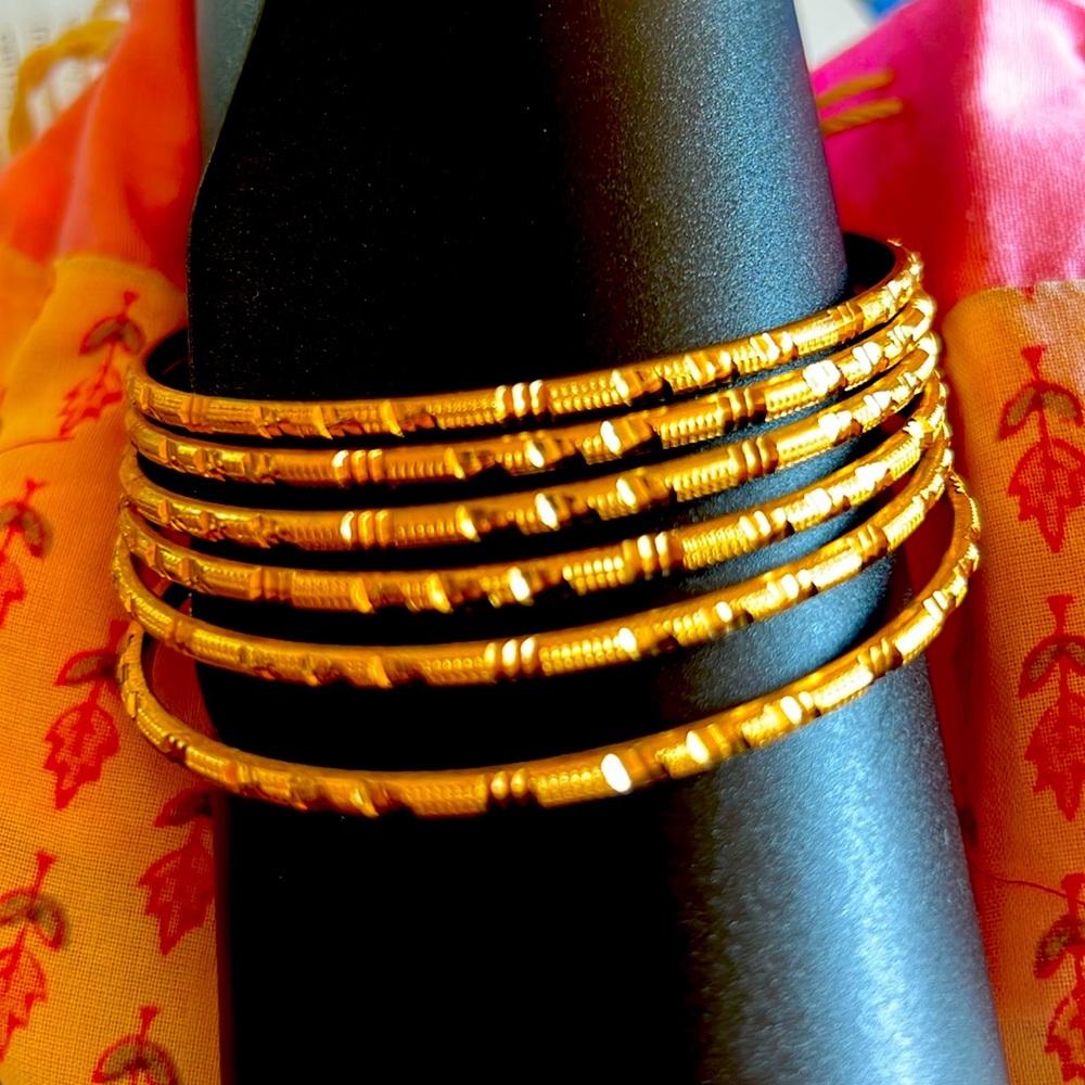 Dubai gold plated bangs / bracelet